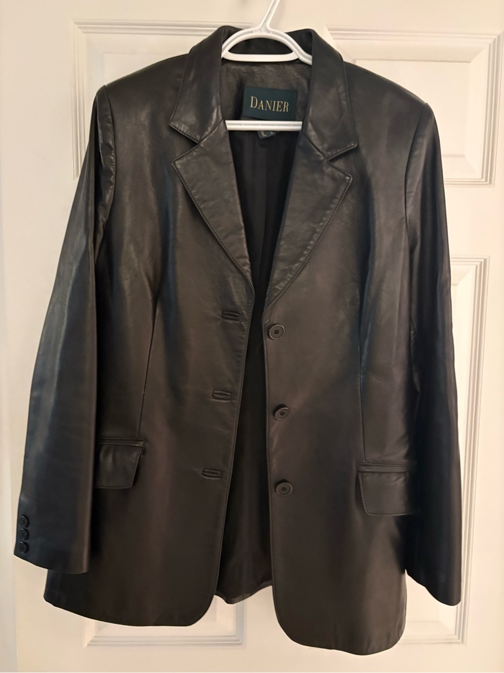 Danier Black Ladies Leather Blazer
